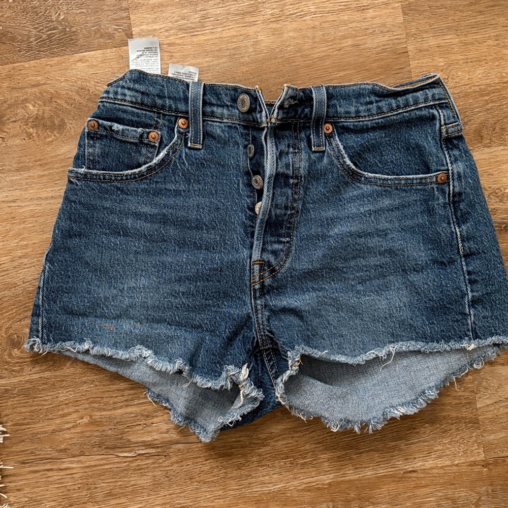 Levi's 501 Classic Blue Jean Shorts Button Fly Distressed Hem Sz 25 Indie Sleeze